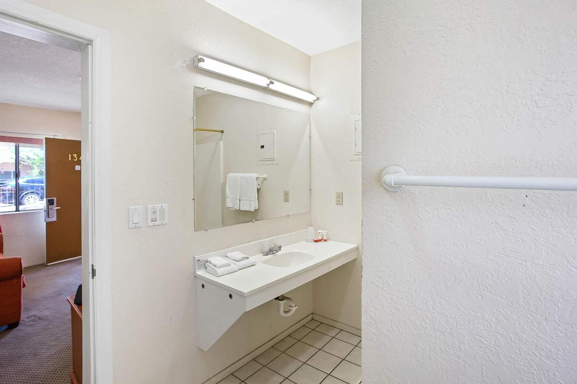 Oyo Hotel Yuma Az - I-8 Us-95 Екстер'єр фото