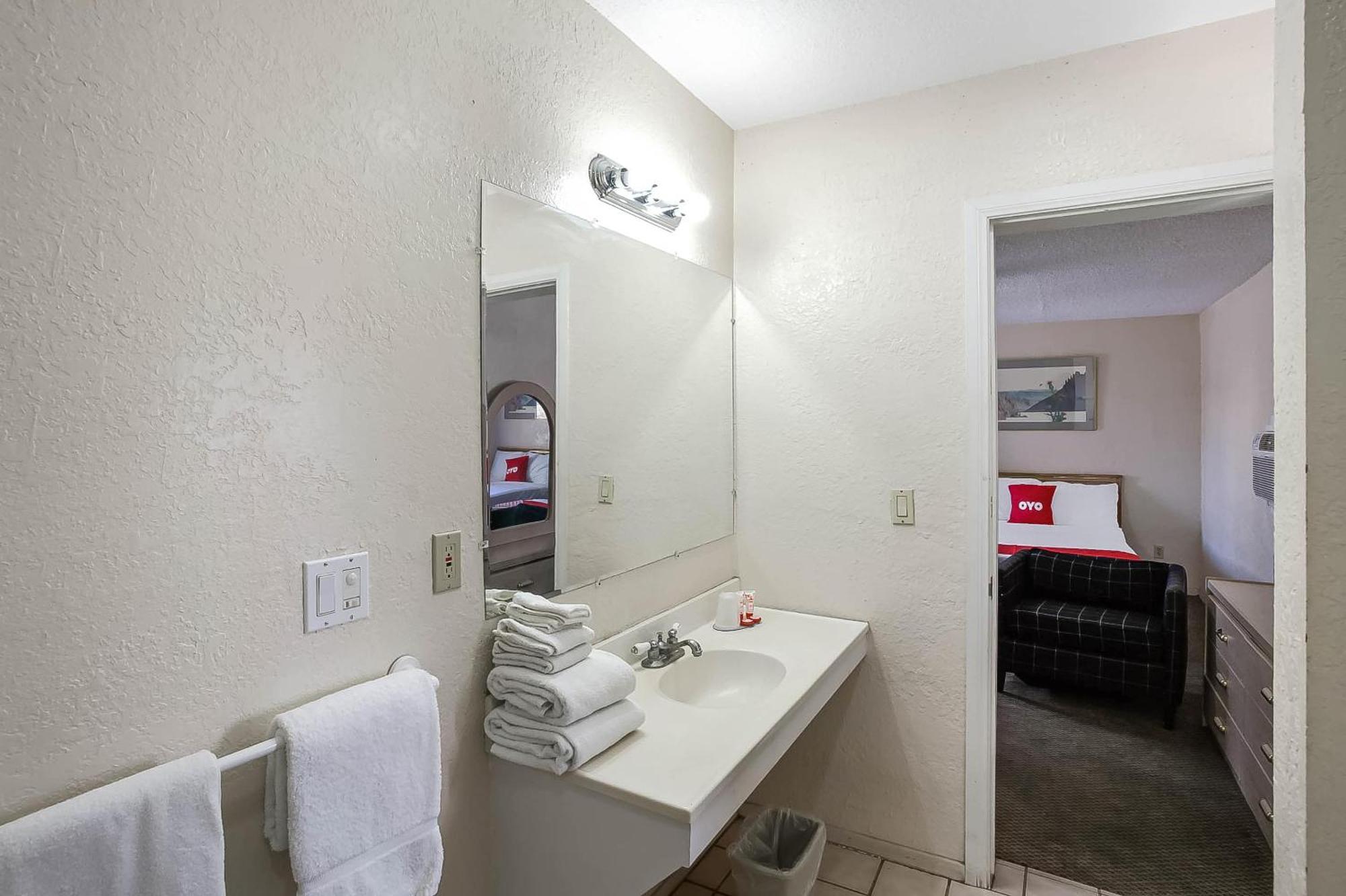 Oyo Hotel Yuma Az - I-8 Us-95 Екстер'єр фото